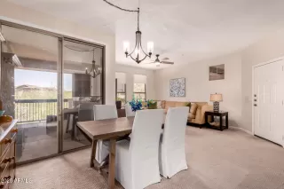 Photo #5: 6877696 Listing