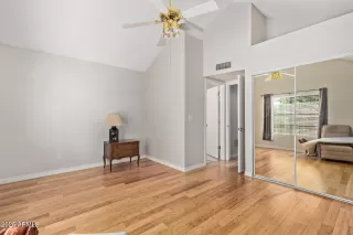 Photo #4: 6877791 Listing