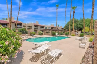 Photo #6: 6877823 Listing