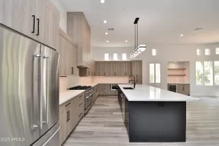 Photo #3: 6878328 Listing 