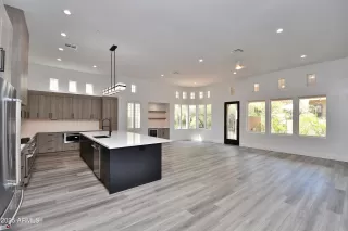 Photo #5: 6878328 Listing 