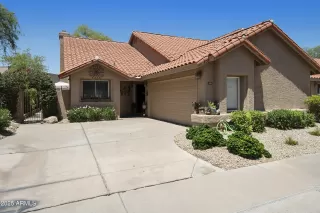 Photo #2: 6878335 Listing