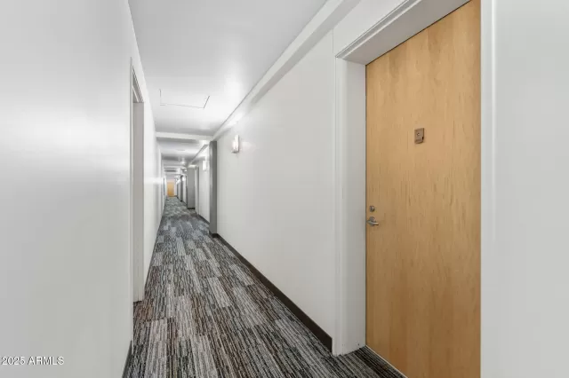 MLS: 6878584 Condo For Sale