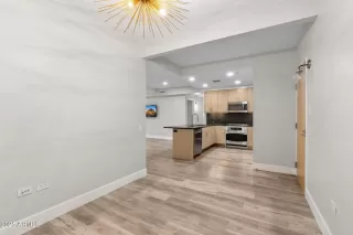 Photo #4: 6878584 Listing 