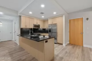 Photo #6: 6878584 Listing 