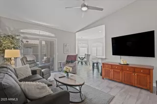 Photo #1: 6878643 Listing 