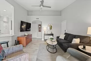 Photo #2: 6878643 Listing 