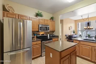 Photo #3: 6878919 Listing 