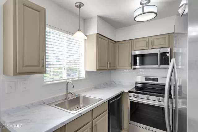 MLS: 6878956 Condo For Sale