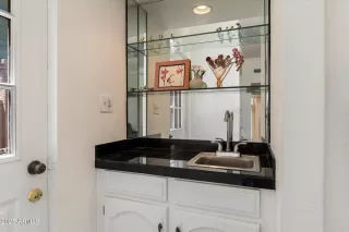 Photo #2: 6879105 Listing 