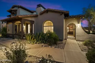 Photo #1: 6879147 Listing