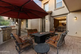 Photo #3: 6879147 Listing