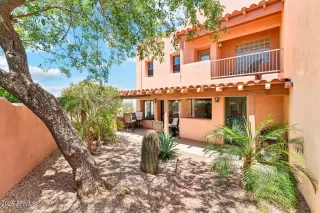 Photo #1: 6879228 Listing