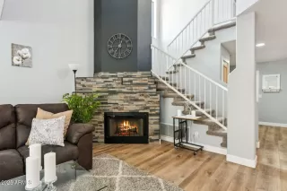 Photo #3: 6879228 Listing