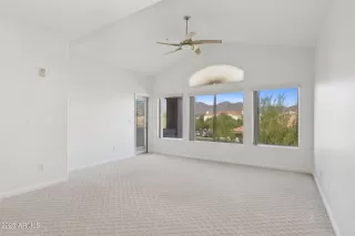 Photo #2: 6879245 Listing