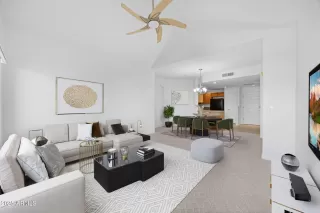 Photo #3: 6879245 Listing