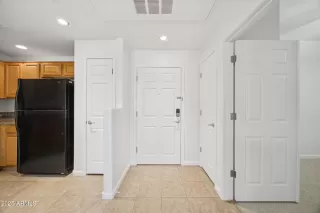 Photo #6: 6879245 Listing