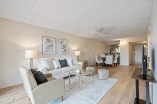 Photo #4: 6879712 Listing 