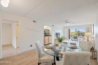 Photo #6: 6879712 Listing 