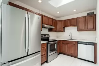 Photo #4: 6879877 Listing