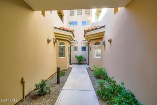 Photo #2: 6880291 Listing