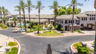 Photo #6: 6880366 Listing