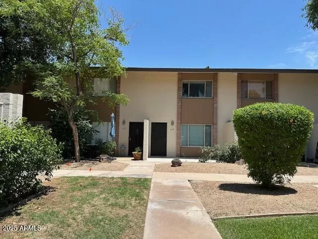 MLS: 6880389 Condo For Sale