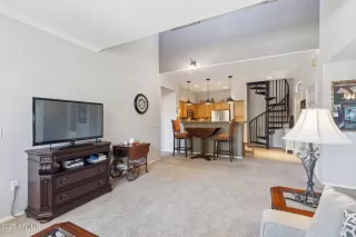 Photo #6: 6880411 Listing