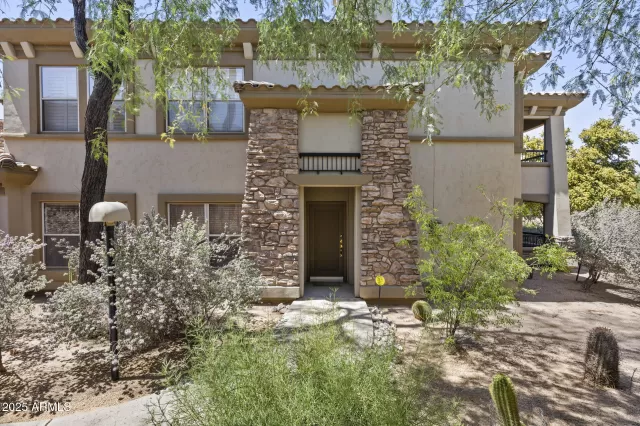 MLS: 6880413 Condo For Sale