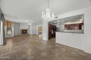 Photo #5: 6880413 Listing 