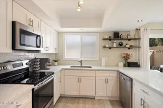 Photo #2: 6880625 Listing