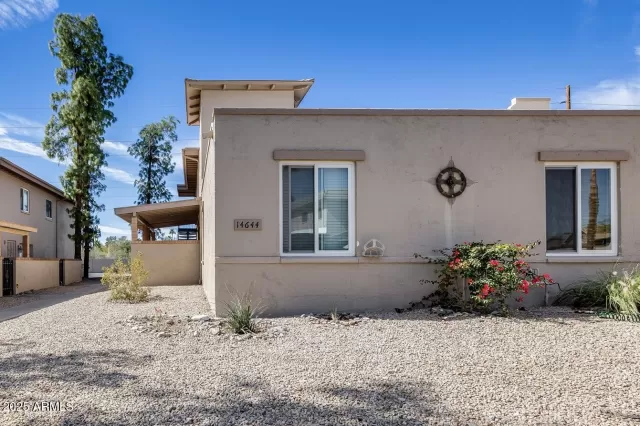 MLS: 6880926 Condo For Sale