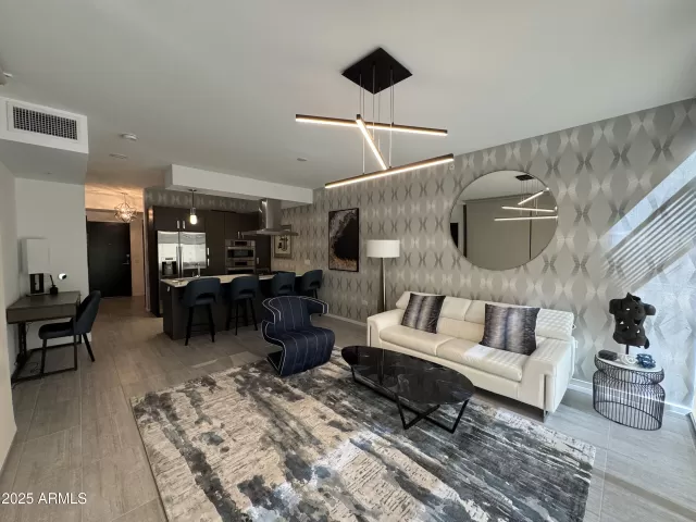 MLS: 6880956 Condo For Sale