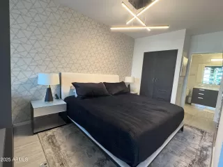 Photo #3: 6880956 Listing 