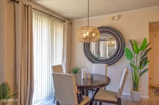 Photo #5: 6881033 Listing 