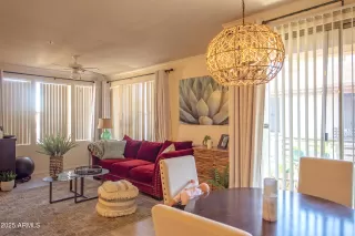 Photo #6: 6881033 Listing 