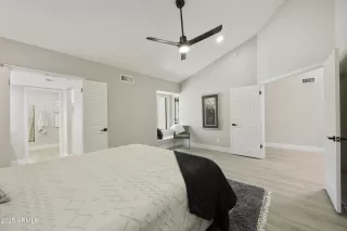 Photo #6: 6881202 Listing 