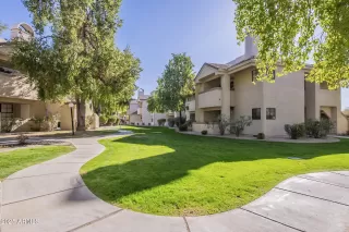 Photo #2: 6881365 Listing