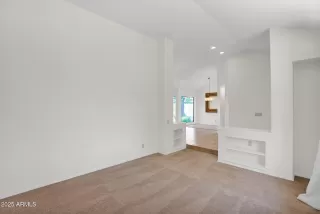 Photo #4: 6881391 Listing 