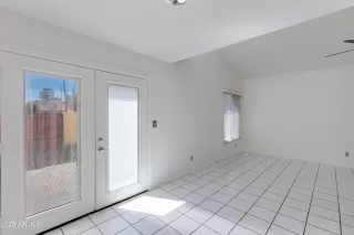 Photo #6: 6881454 Listing