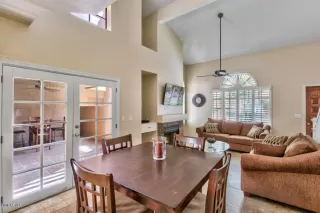 Photo #5: 6881480 Listing 