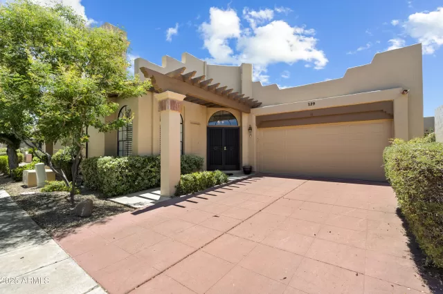 MLS: 6881741 Condo For Sale