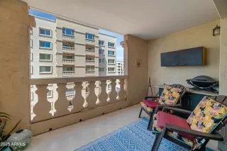 Photo #6: 6882052 Listing 