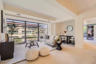 Photo #1: 6882457 Listing 