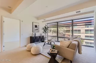 Photo #2: 6882457 Listing 