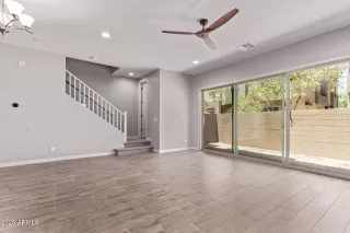 Photo #5: 6882632 Listing