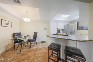 Photo #6: 6882708 Listing 