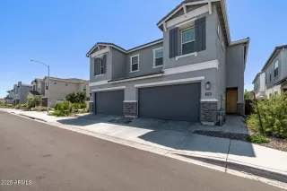 Photo #5: 6882977 Listing 