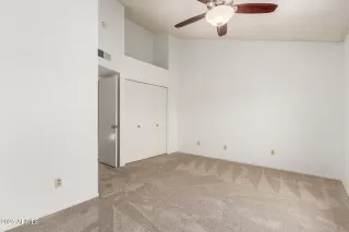 Photo #5: 6883121 Listing 