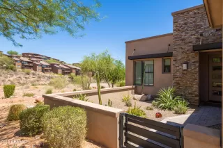 Photo #5: 6883560 Listing